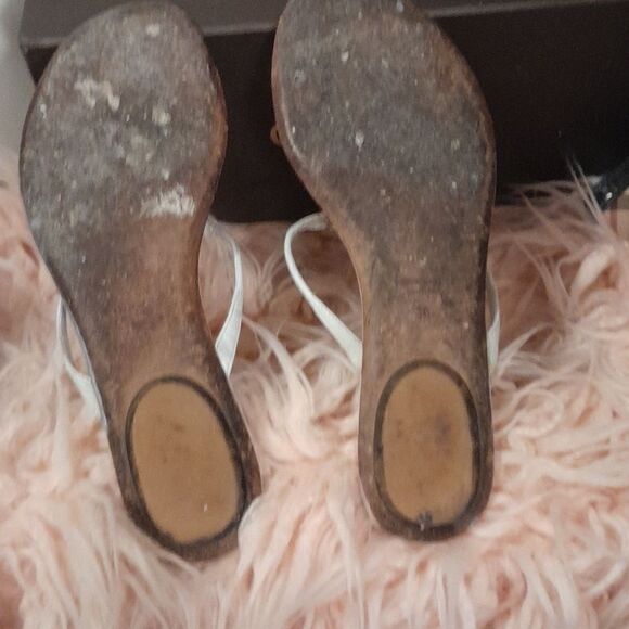 AUTHENTIC GUCCI VINTAGE MYSTIC WHITE LEATHER FLAT THONG SANDAL SIZE 38 - Picture 4 of 11